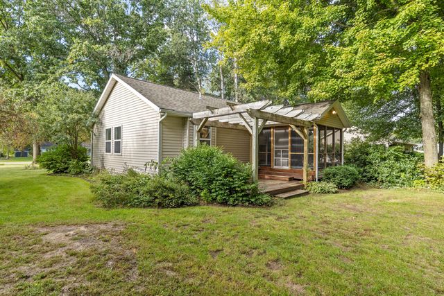 10546 Wildwood Drive, Eureka Twp, MI 48838