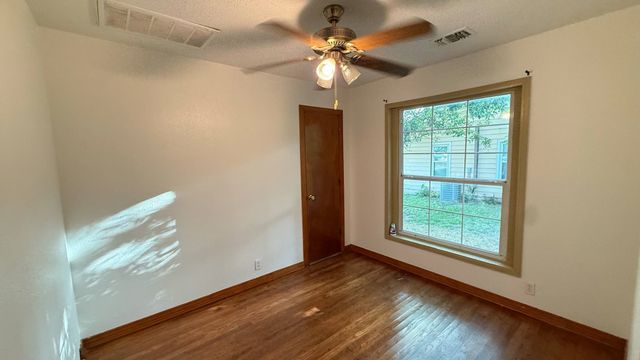 227 W Center Street, Duncanville, TX 75116