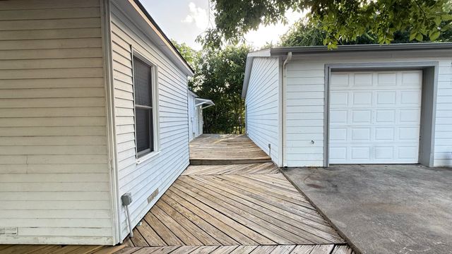 227 W Center Street, Duncanville, TX 75116