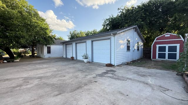 227 W Center Street, Duncanville, TX 75116