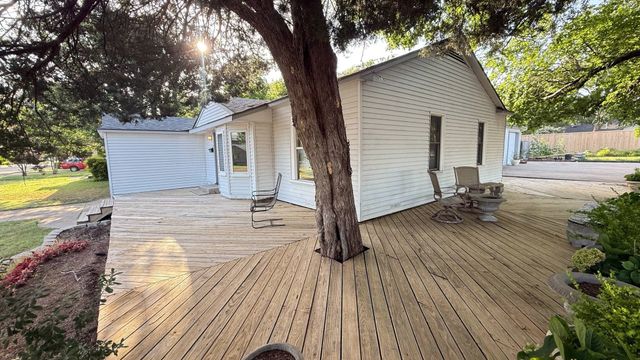 227 W Center Street, Duncanville, TX 75116