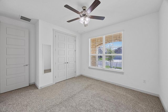 400 Deerpath ST, Leander, TX 78641