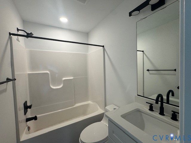 322 Ogden St, West Point, VA 23181