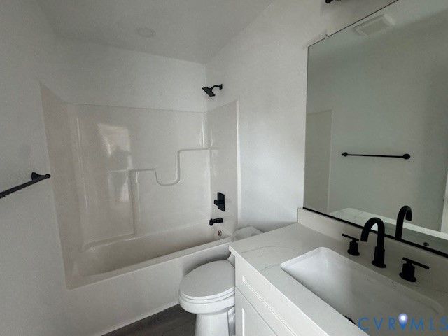 322 Ogden St, West Point, VA 23181