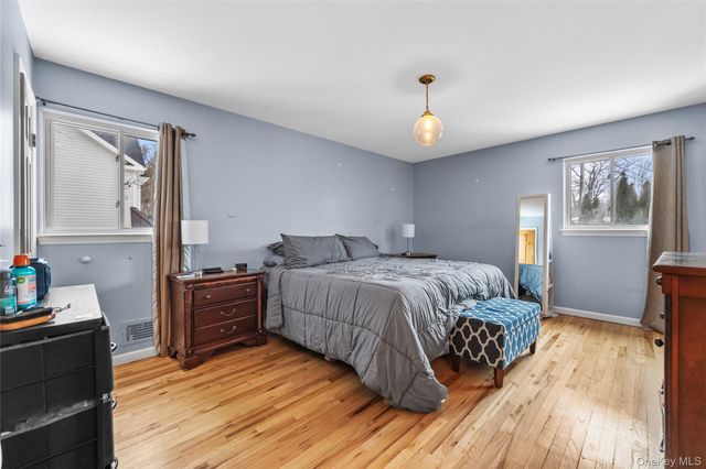 3 Greentree Drive, Scarsdale, NY 10583