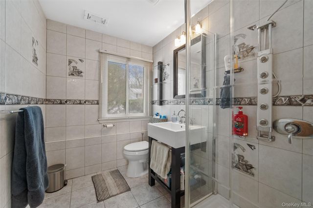 3 Greentree Drive, Scarsdale, NY 10583