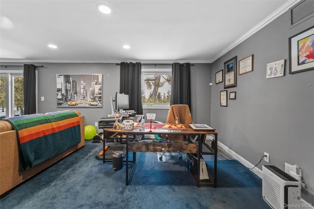 3 Greentree Drive, Scarsdale, NY 10583