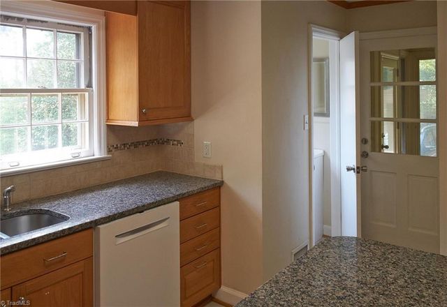 907 Onslow Drive, Greensboro, NC 27408