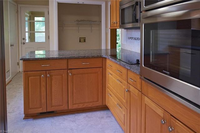 907 Onslow Drive, Greensboro, NC 27408