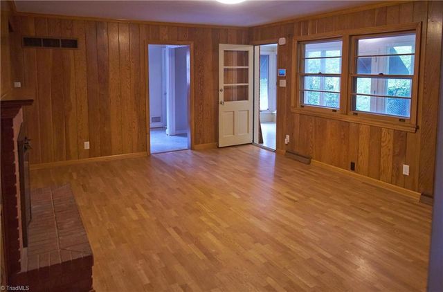 907 Onslow Drive, Greensboro, NC 27408