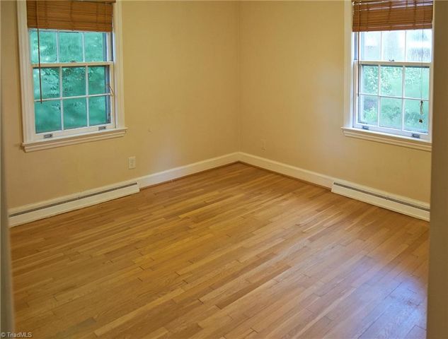 907 Onslow Drive, Greensboro, NC 27408