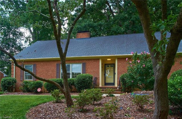 907 Onslow Drive, Greensboro, NC 27408