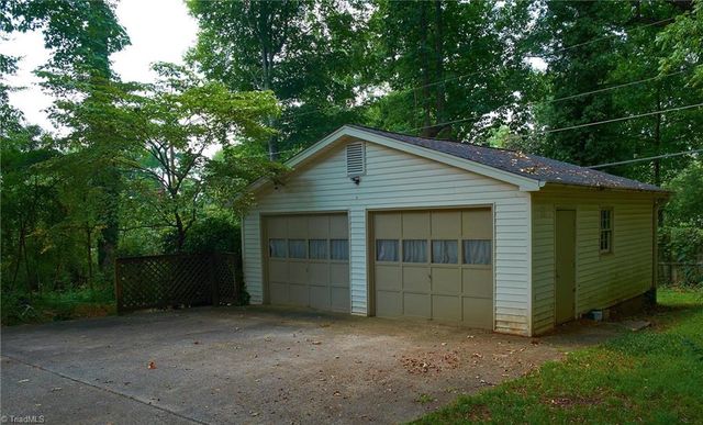 907 Onslow Drive, Greensboro, NC 27408