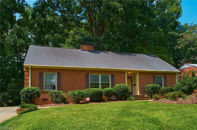 907 Onslow Drive, Greensboro, NC 27408