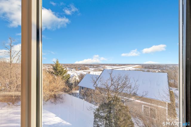 675 Townsend Avenue 104, New Haven, CT 06512