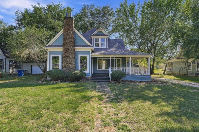 512 E Main Street, Whitesboro, TX 76273