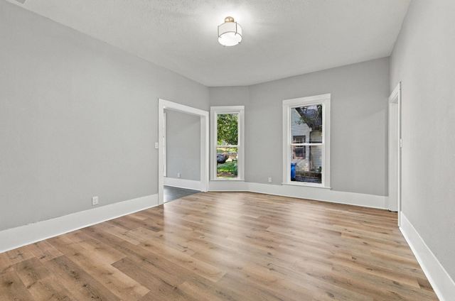 512 E Main Street, Whitesboro, TX 76273