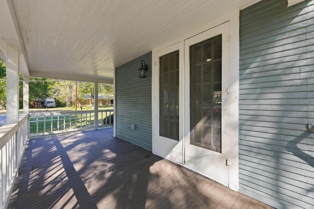 512 E Main Street, Whitesboro, TX 76273