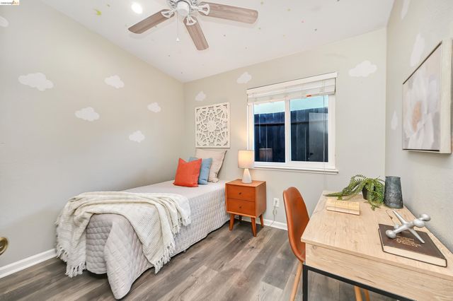 200 Spindrift Ct, Oakley, CA 94561