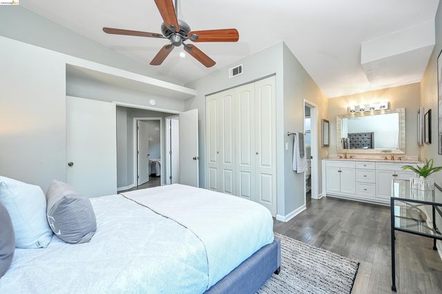 200 Spindrift Ct, Oakley, CA 94561