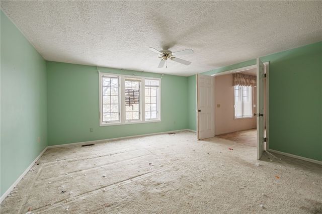 395 Taylor Rd, Mendon, NY 14472