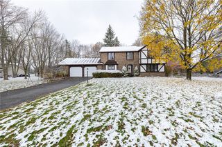 395 Taylor Rd, Mendon, NY 14472