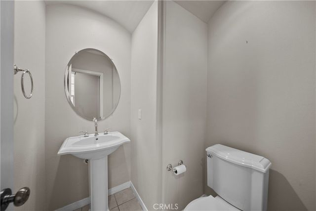 27032 Edgewater Lane, Valencia, CA 91355