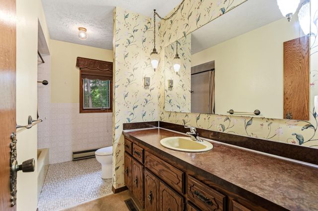 21430 W Birchwood Circle NE, Cedar, MN 55011