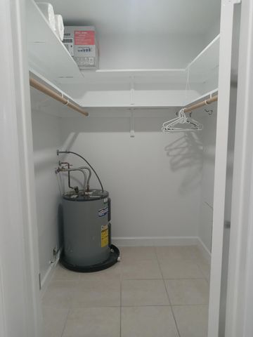 1250 E SAMPLE Road 303, Pompano Beach, FL 33064