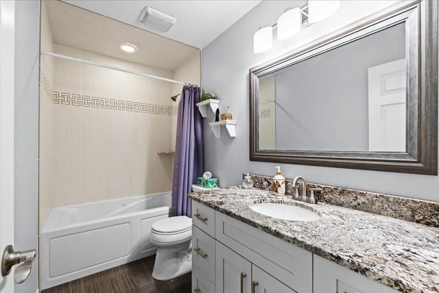 10932 Green Oaks Drive, South Lyon, MI 48178