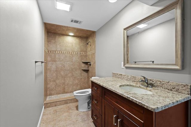 10932 Green Oaks Drive, South Lyon, MI 48178