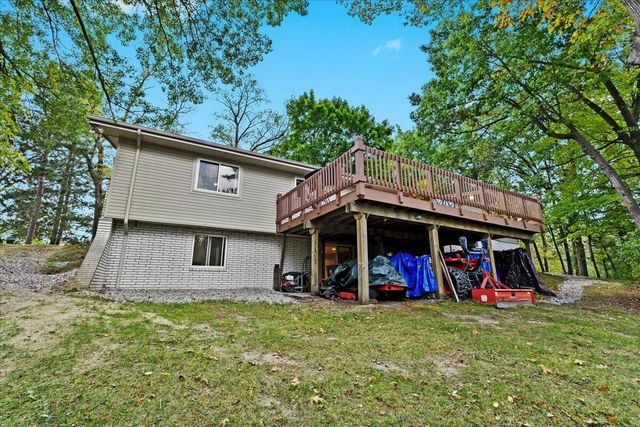 10932 Green Oaks Drive, South Lyon, MI 48178