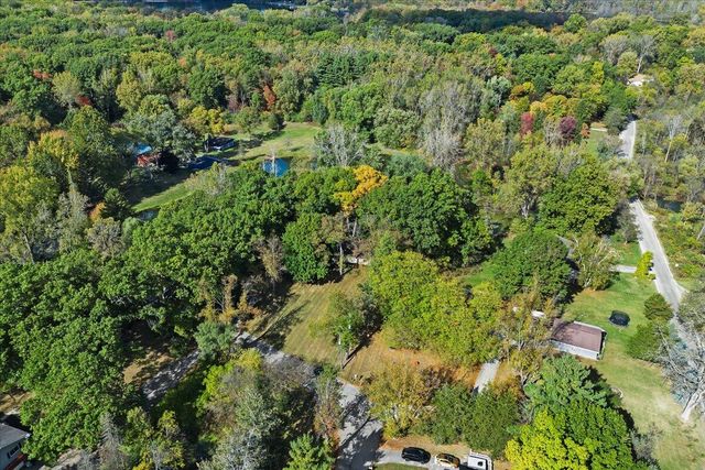 10932 Green Oaks Drive, South Lyon, MI 48178