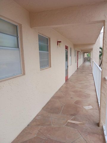 1040 COUNTRY CLUB Drive 306, Margate, FL 33063