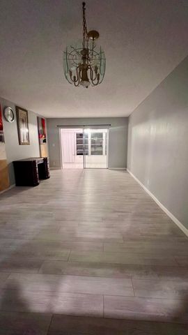 1040 COUNTRY CLUB Drive 306, Margate, FL 33063