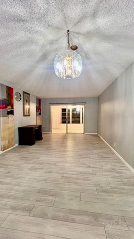 1040 COUNTRY CLUB Drive 306, Margate, FL 33063