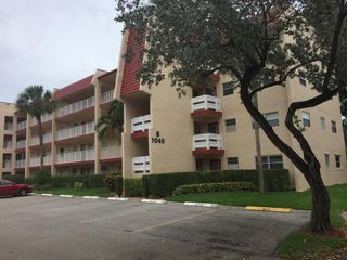 1040 COUNTRY CLUB Drive 306, Margate, FL 33063
