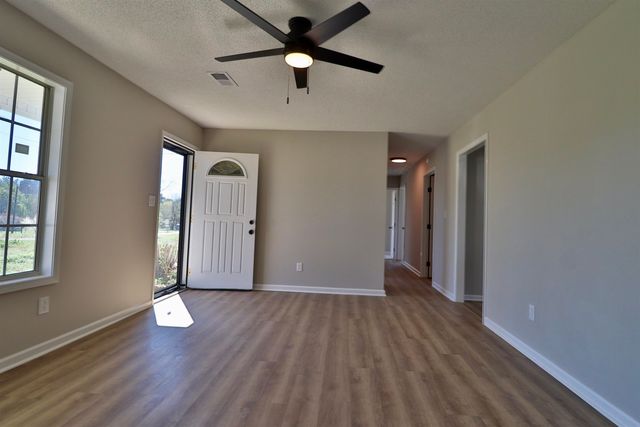 297 JOE BARFIELD RD, Henning, TN 38041