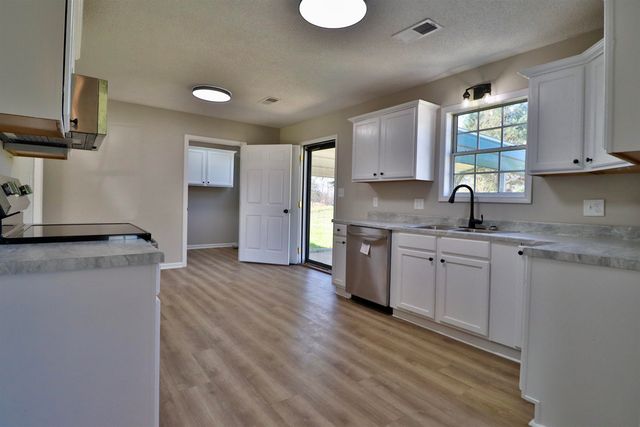 297 JOE BARFIELD RD, Henning, TN 38041