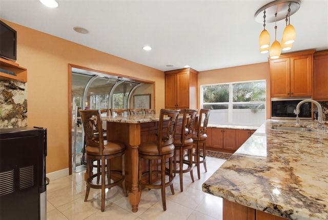 303 SUNNY LANE, Belleair, FL 33756