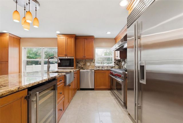 303 SUNNY LANE, Belleair, FL 33756