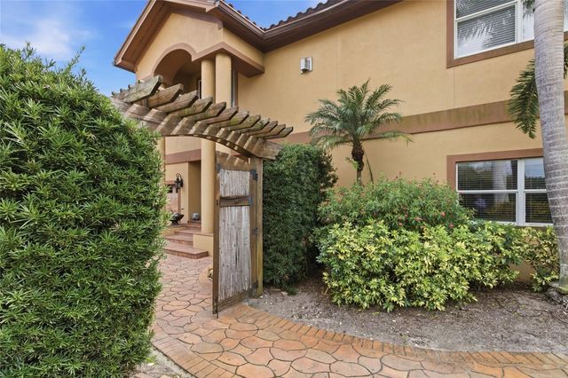 303 SUNNY LANE, Belleair, FL 33756