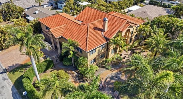 303 SUNNY LANE, Belleair, FL 33756