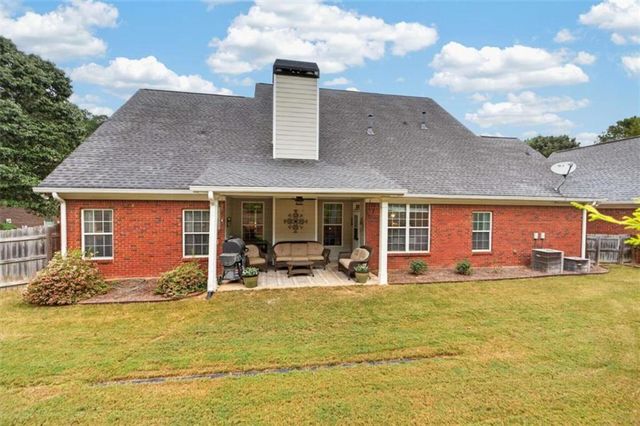 224 Amelia Way, Loganville, GA 30052