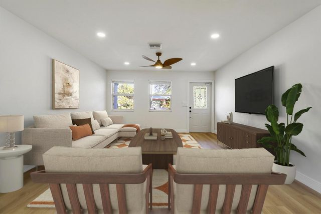 19965 Jasmine Drive, Jupiter, FL 33469