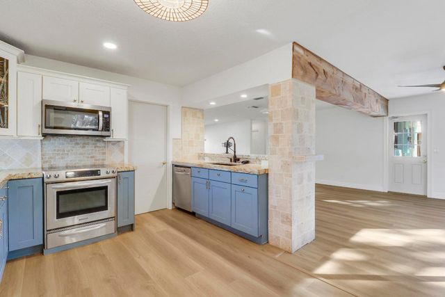 19965 Jasmine Drive, Jupiter, FL 33469