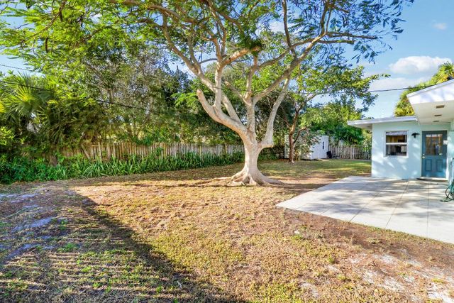 19965 Jasmine Drive, Jupiter, FL 33469