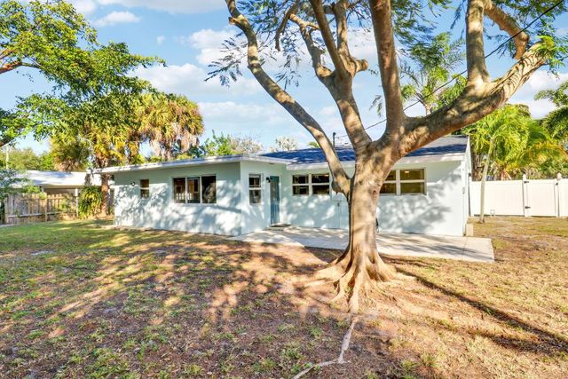 19965 Jasmine Drive, Jupiter, FL 33469