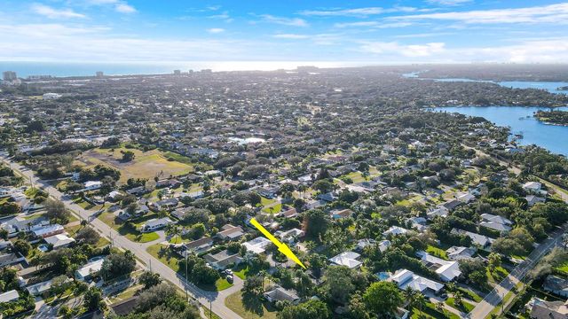 19965 Jasmine Drive, Jupiter, FL 33469