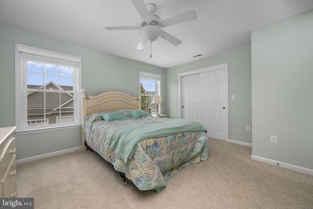 1022 GLORY WAY, Lititz, PA 17543